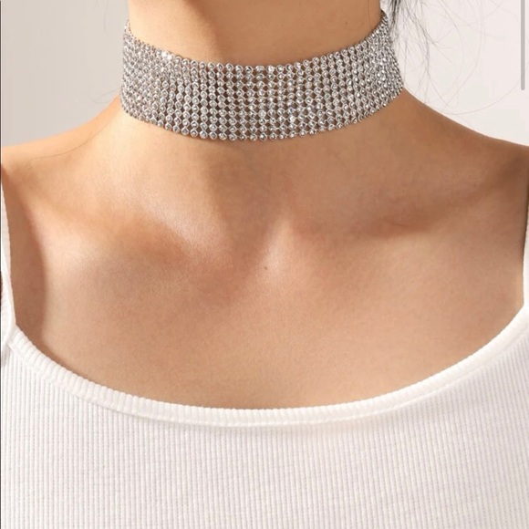 Big Jewelry Co Jewelry - Modern Silver Rhinestone Choker
